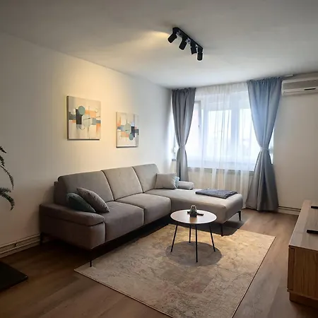 L&l 20 Minutes Walk To The Old Town