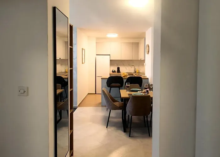 L&l 20 Minutes Walk To The Old Town 아파트 자다르